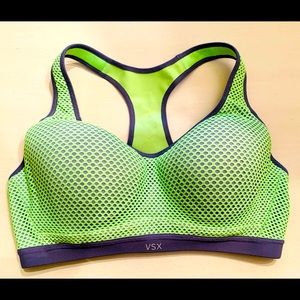 Victoria Secret Sports Bra Size 38C